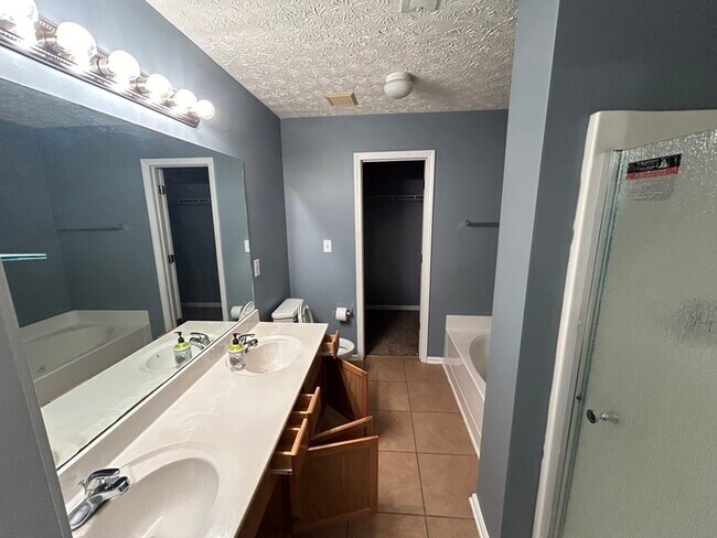 Building Photo - rrtj contracting llc