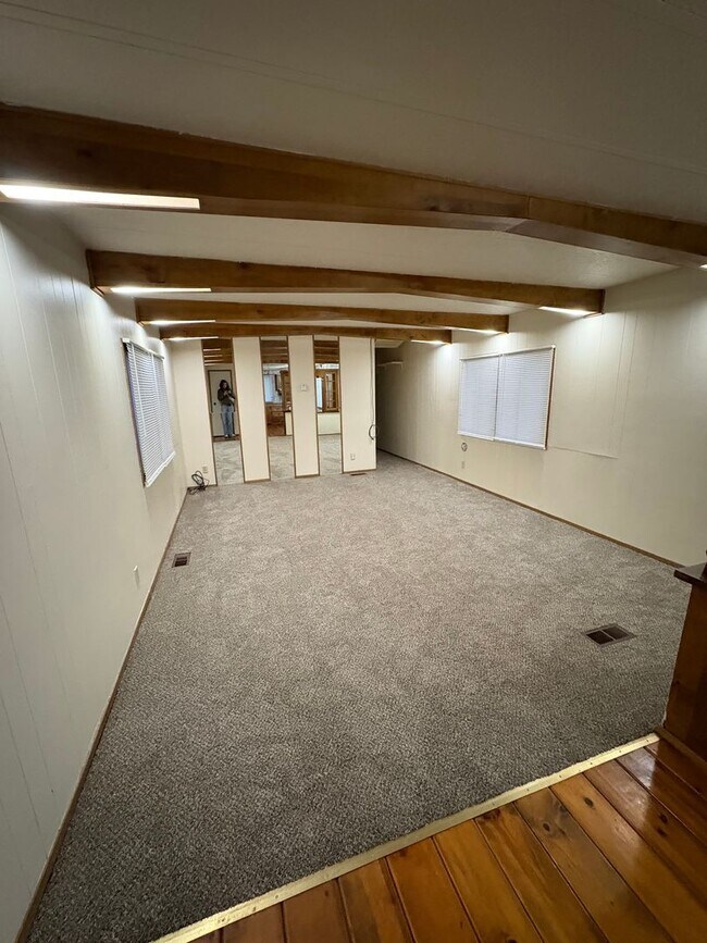 Foto del edificio - Country Living!