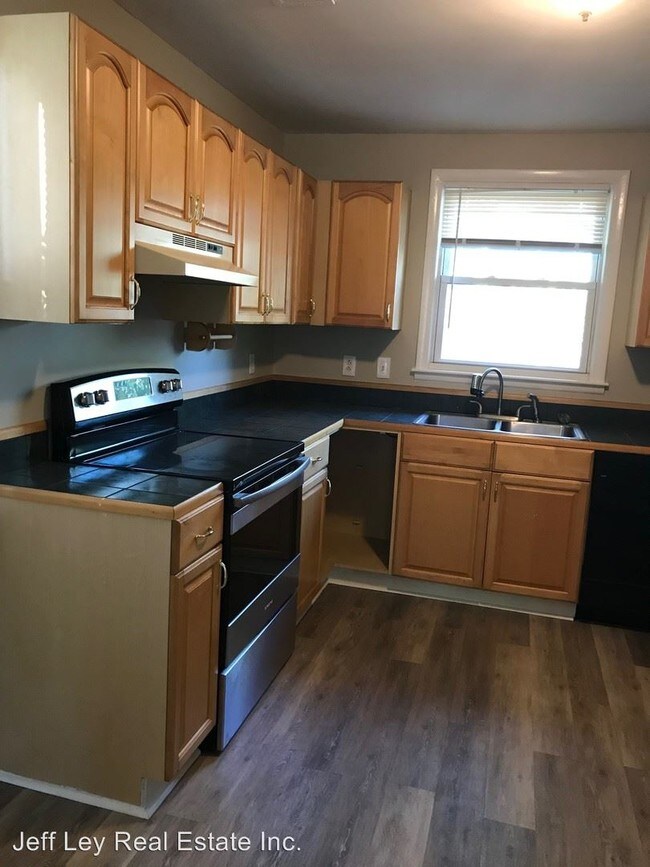 Foto del edificio - 3 br, 1 bath House - 814 Reeves Rd