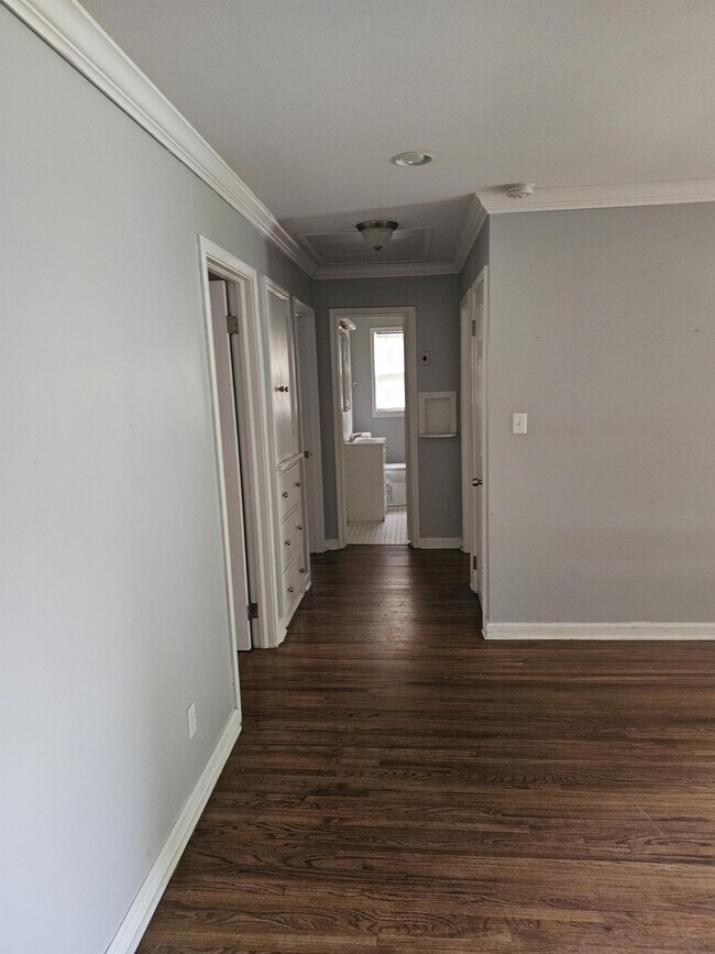 Foto del edificio - 1135 E 49th St