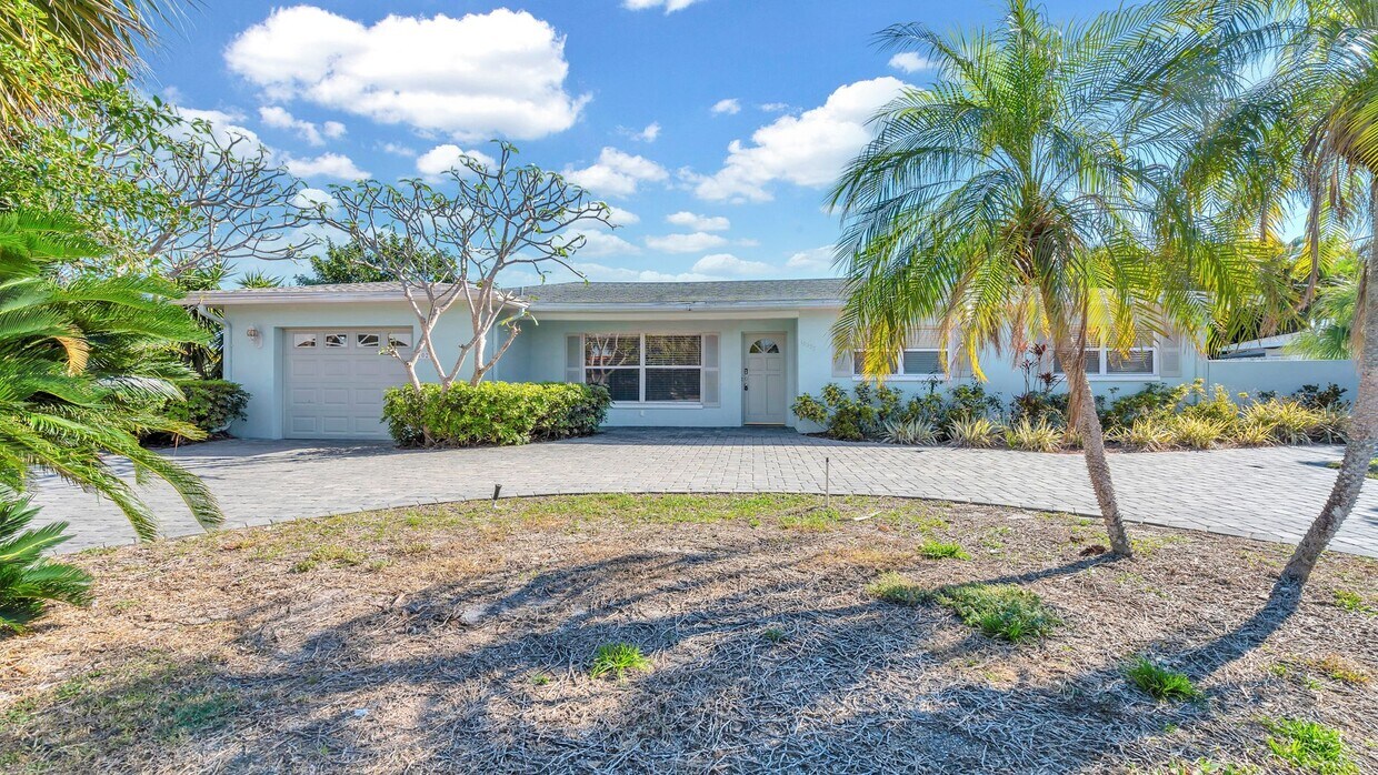 Primary Photo - 3bed/2bath Home Off Treasure Island Causew...