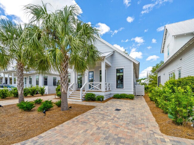 Foto del edificio - 56 Cypress Cir