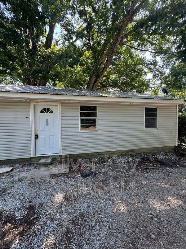 Building Photo - 250 Co Rd 129