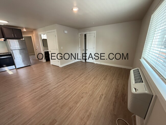 Foto del edificio - Newer 2-Bedroom Apartment located off Jasper rd in South Springfield