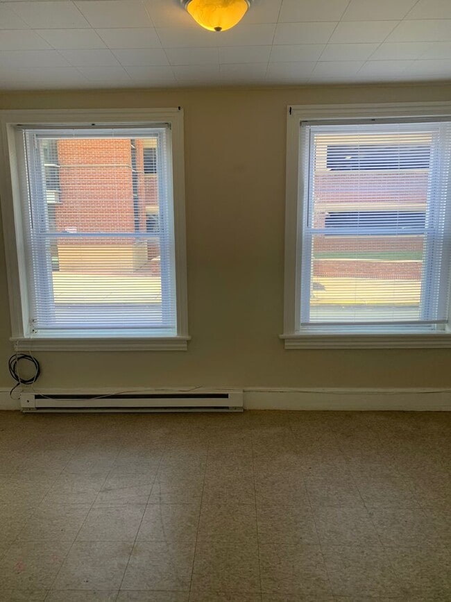 Photo - 725 Washington St Apartment