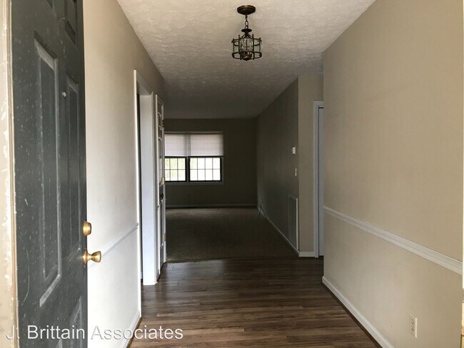 Building Photo - 3 br, 2 bath House - 4315 Greenbrier Dear Rd