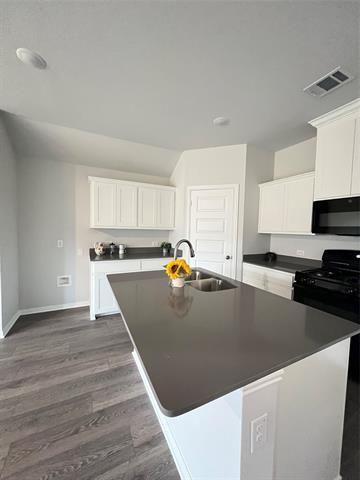 Foto del edificio - 553 Meadow Run Dr