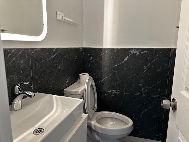 Foto del edificio - 650 SW 2nd Ave