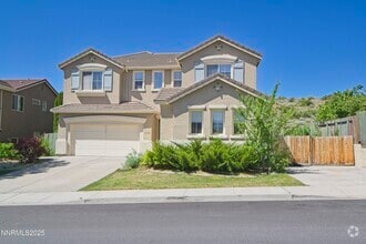 Building Photo - 3075 Roxbury Dr
