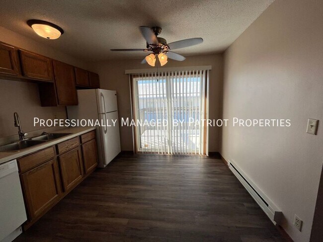 Building Photo - 219 E Veterans St