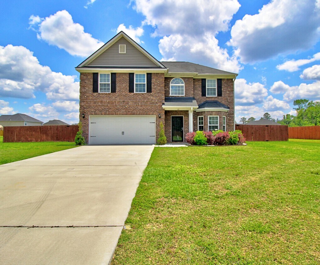 Foto principal - 95 Fairview Dr NE