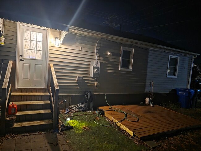 Back - 215 Wellons St