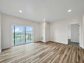 Building Photo - Stratford Pointe