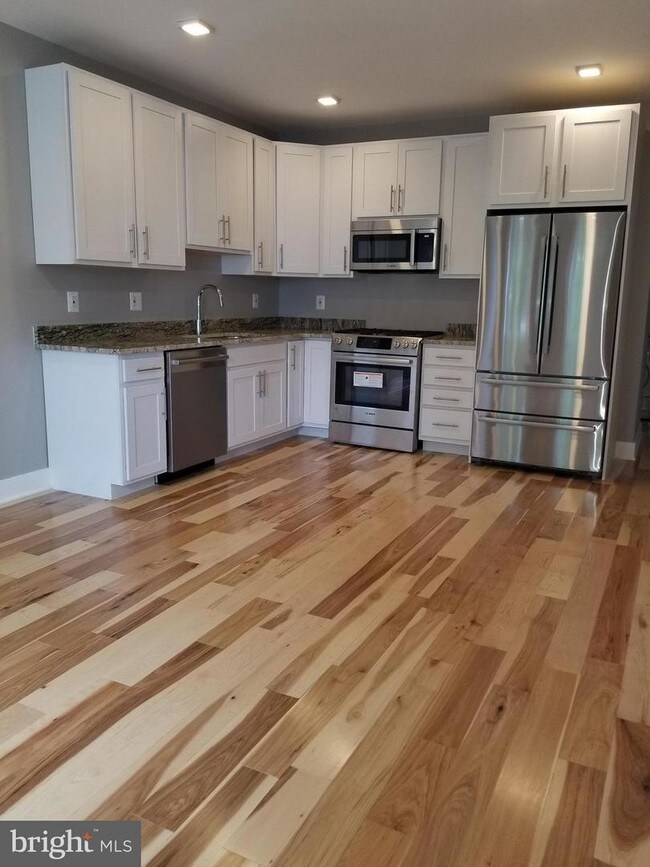 Foto del edificio - 1617 Isherwood St NE
