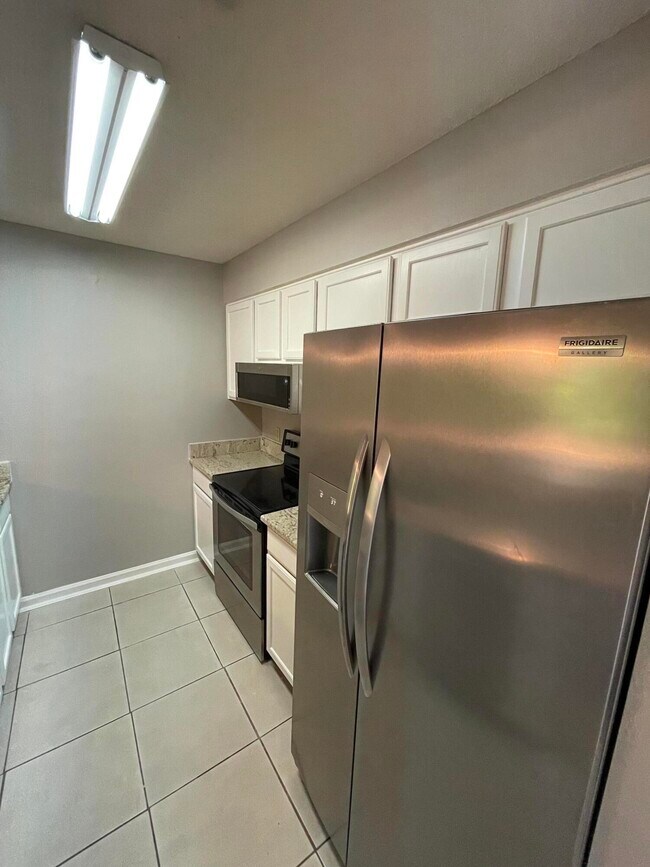 Building Photo - 200 Sandestin Ln