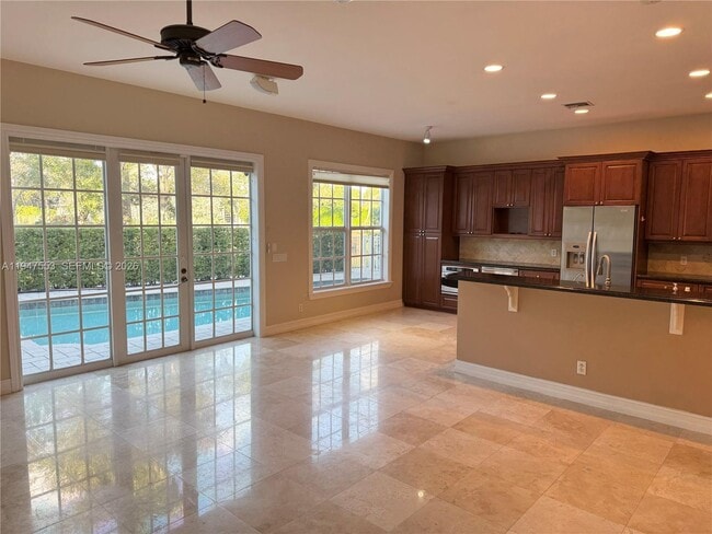 Foto del edificio - 1317 SW 23rd St