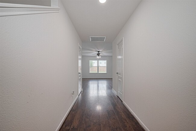 Building Photo - 7734 Pasture Bend Ln