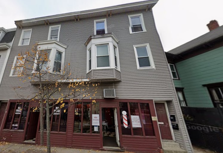 Building Photo - 94 River St