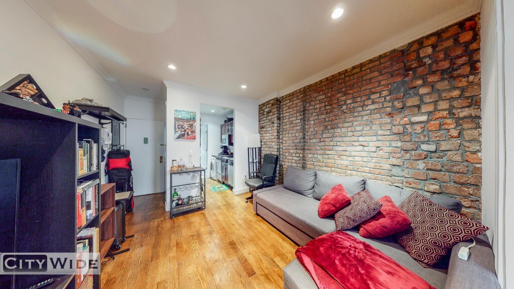 Mott Street Room for Rent in New York, NY