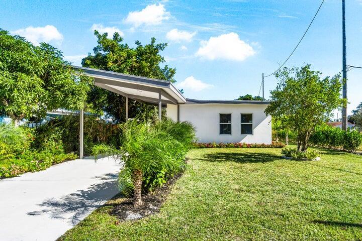 Foto principal - 4400 Greenwood Ave