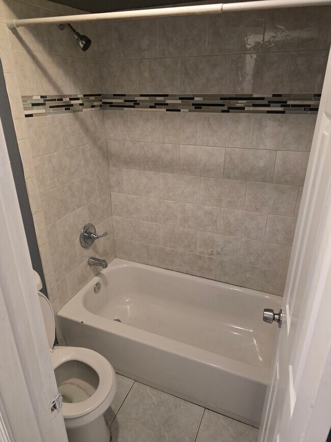 Building Photo - 5925 NW 23rd St