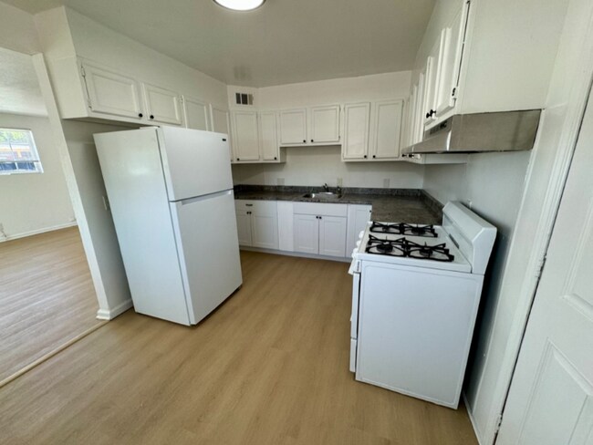 Building Photo - 639 Carpino Ave