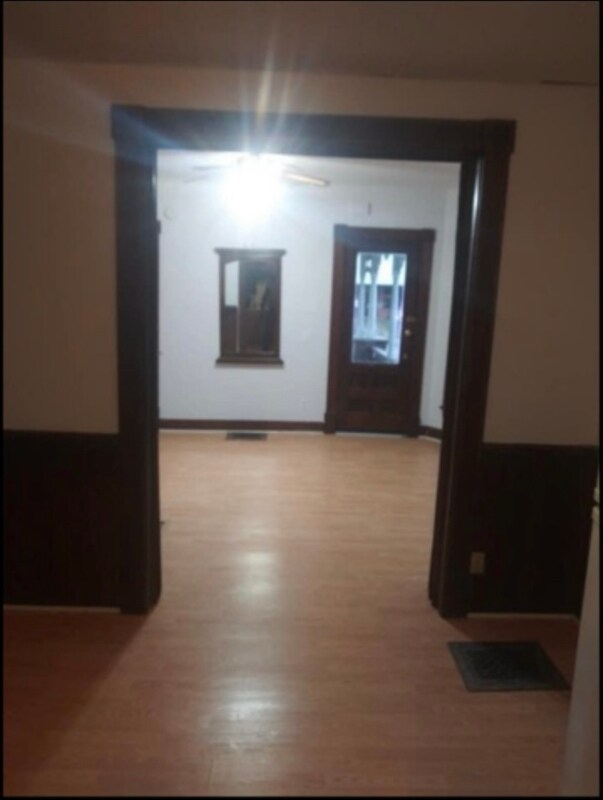 Foto del edificio - 32 South Ave