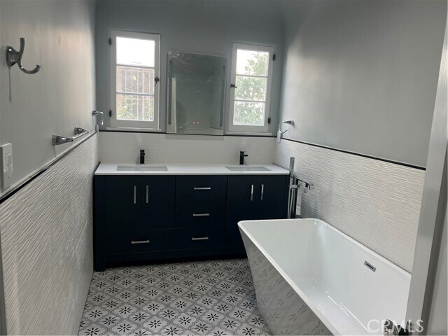 Foto del edificio - 6132 W 6th St