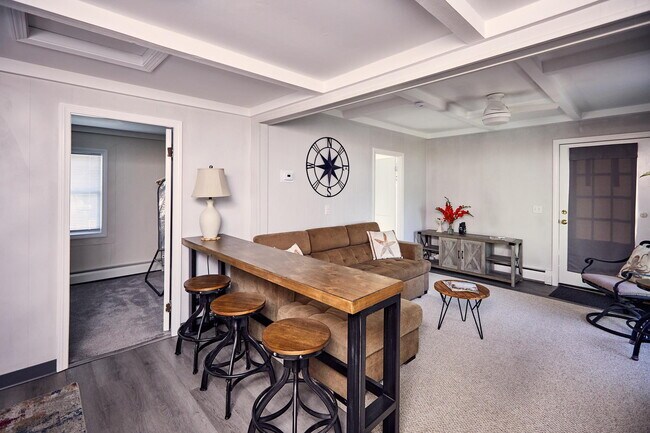 Foto del edificio - 161 Charlotte Dr