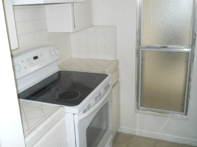 Foto del edificio - 805 Tully Rd