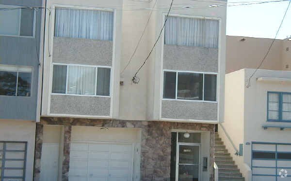 Foto del edificio - 7525 Geary Blvd