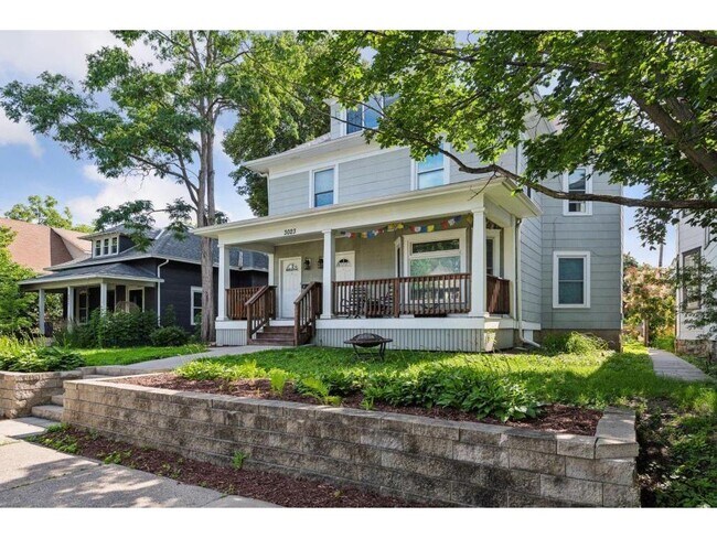 Foto del edificio - 3023 Dupont Ave S