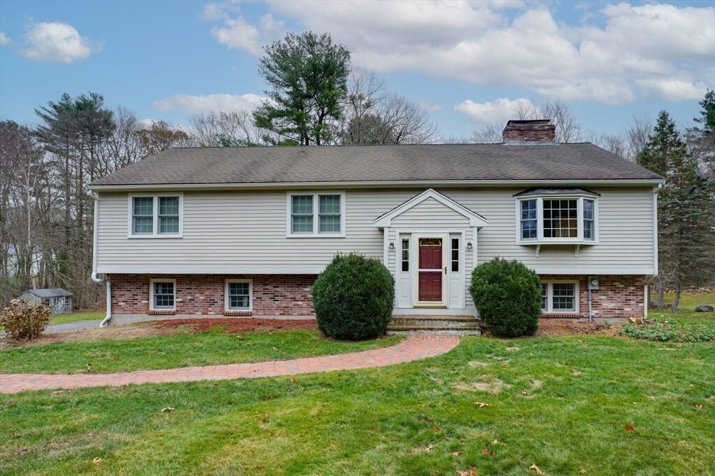 Primary Photo - 52 Vega Rd