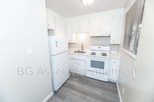 Building Photo - 1928 Ethan Way