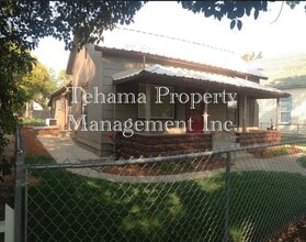 Building Photo - 716 Johnson St