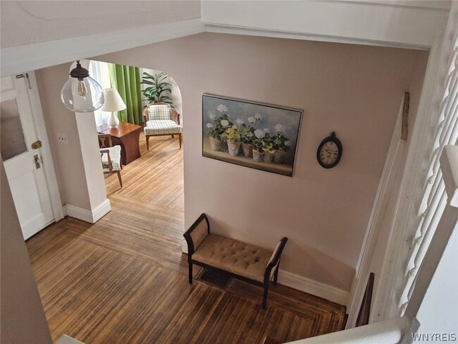 Building Photo - 836 Richmond Ave