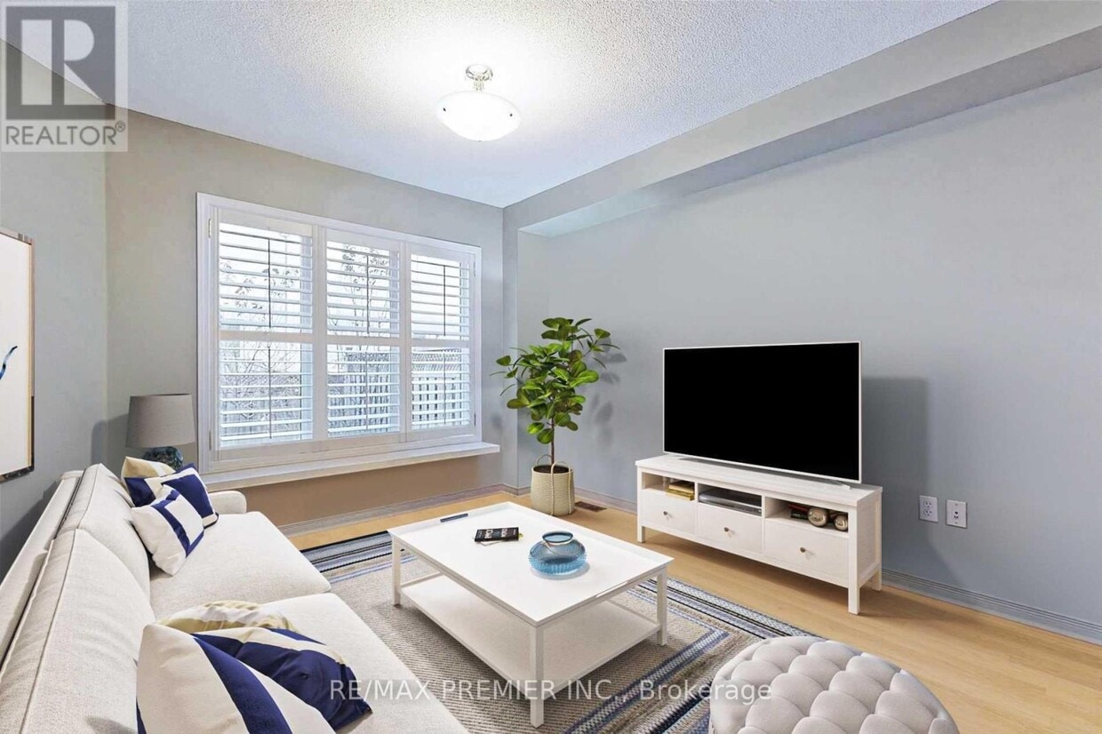 Photo principale - 739 Joe Persechini Dr