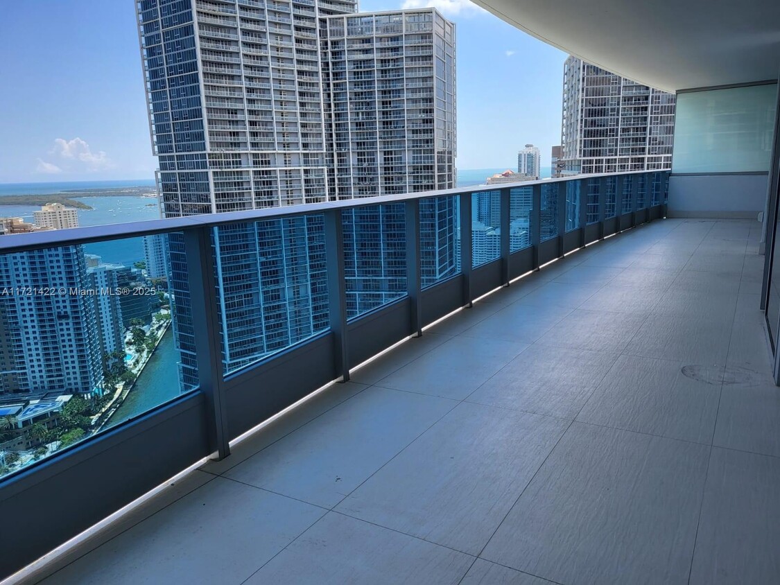 Foto principal - 200 Biscayne Blvd Way