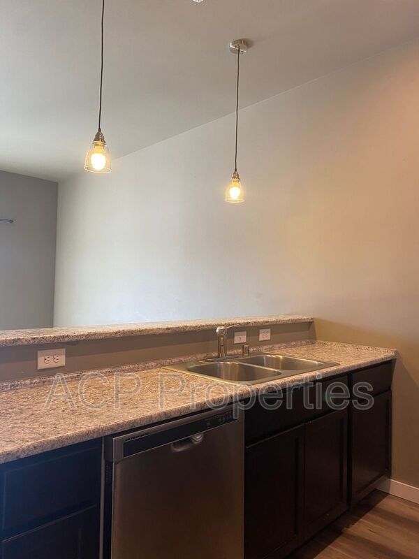 Foto del edificio - 2524 Meridian St