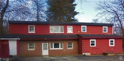 Building Photo - 14 Maurice Ln
