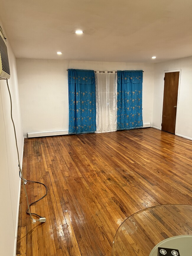 Foto del edificio - 79 Cottage St