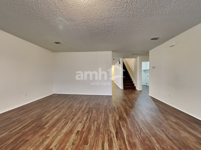Building Photo - 5213 New Castleton Court