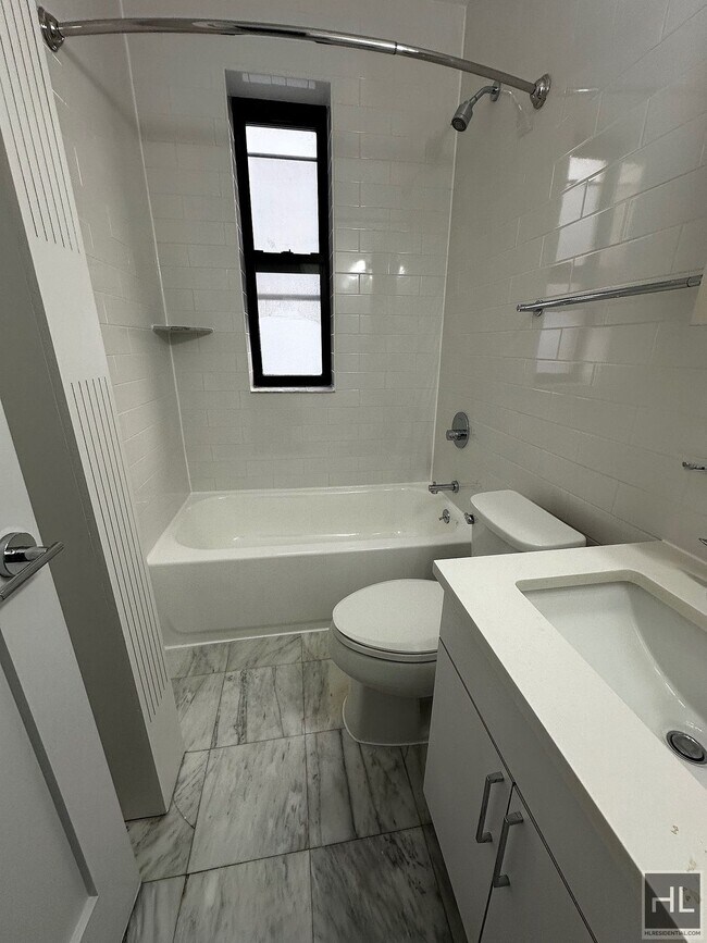 Foto del edificio - EAST 87 STREET