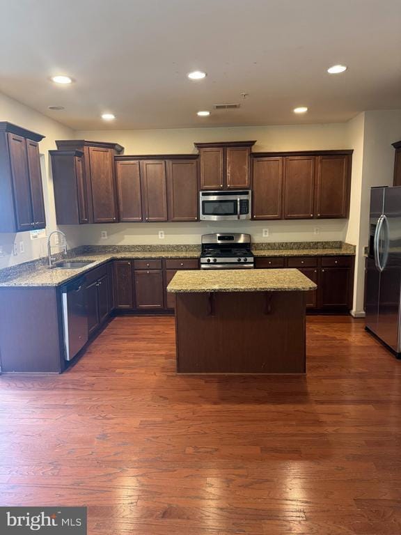 Building Photo - 7568 Stonehouse Run Dr