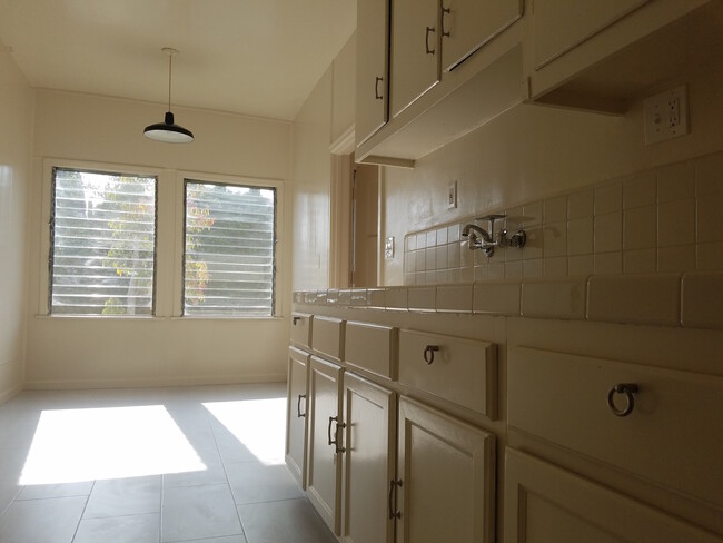 Foto del edificio - 927 N Gardner St