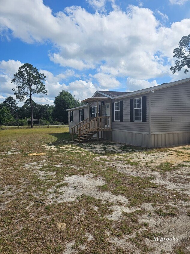 Primary Photo - No carpet in this beautiful double wide home