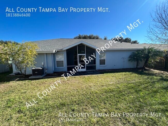 Building Photo - 4 bedroom 2 bath home in Brentwood Hills!