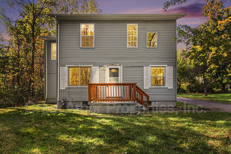 Photo - 1061 Centennial Ave.