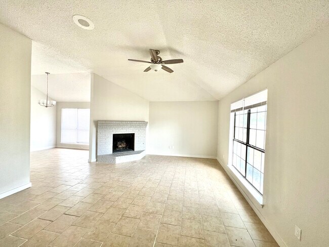 Building Photo - 7017 Seascape Dr