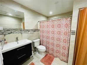 Building Photo - 4 br, 2 bath House - 721 SW 69th Ave